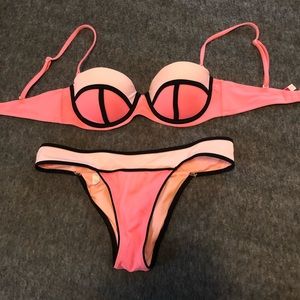 VS triangle bikini! 💓